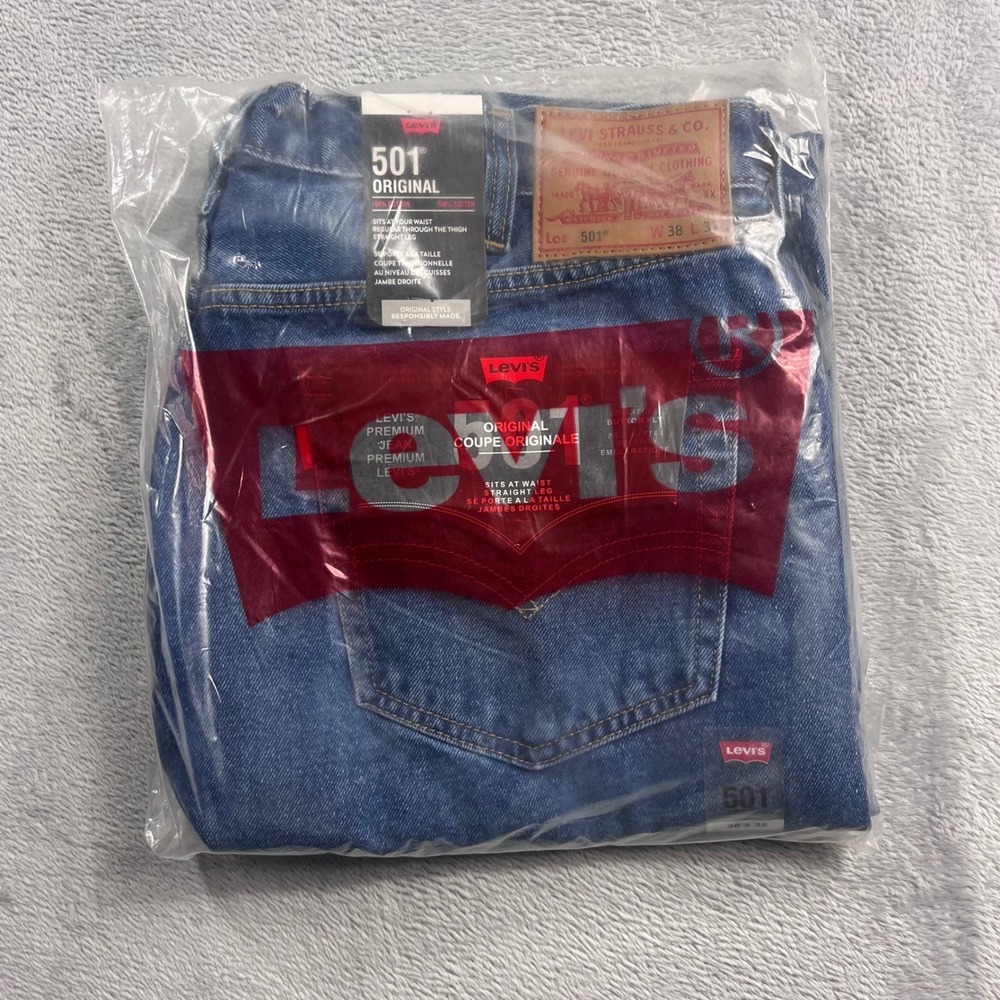 Levis 501 Original Fit Mens Blue Straight Leg Denim Jeans 38x32 New [MQ]